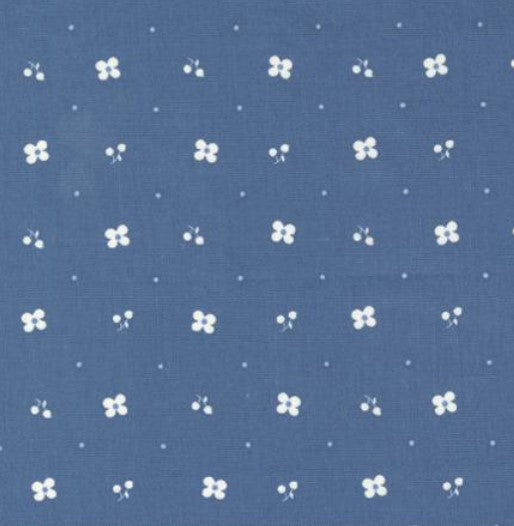 Blueberry Delight - Blueberry Blossoms- PER 1/4 YARD