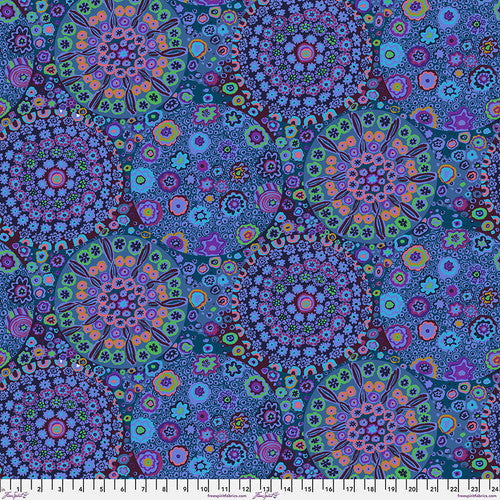 Kaffe Fassett Collective - Millefiore, Blue - PER 1/4 YARD